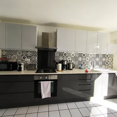 Villa 15 Pers - Jardin Arbore - Calme - Parking *