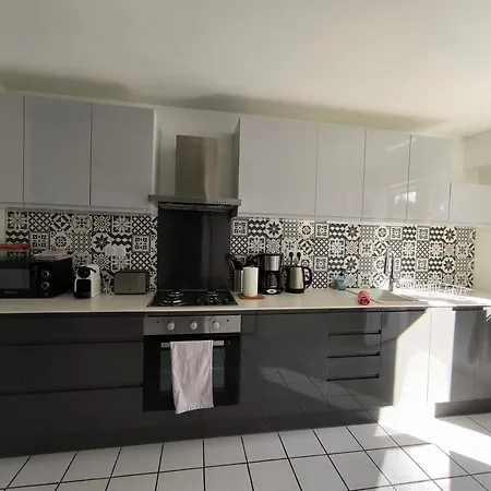 15 Pers - Jardin Arbore - Calme - Parking Pau